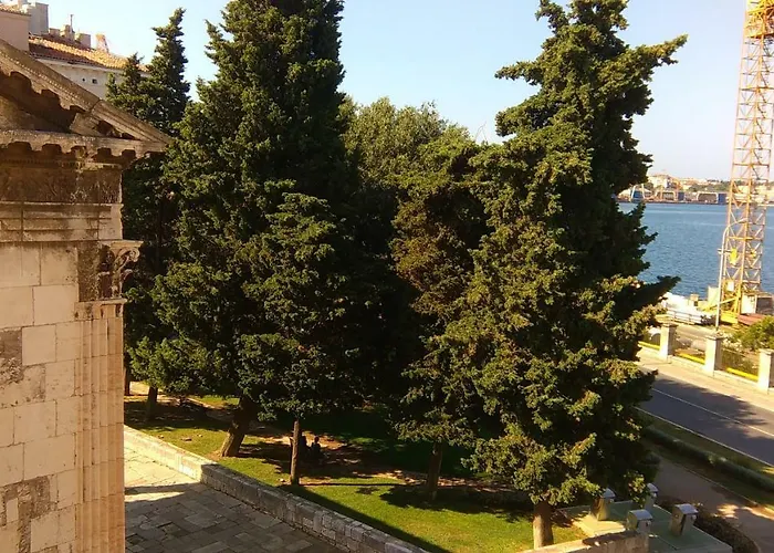 Central Augustus App